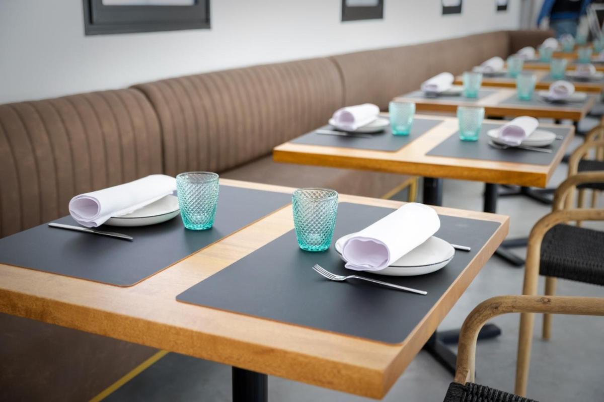 Un restaurante o sitio para comer en Hotel & Spa Convento San Francisco