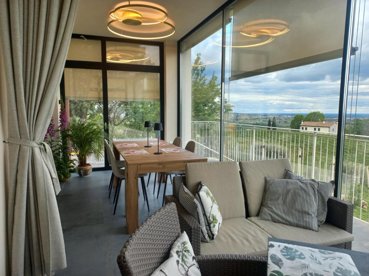 TERRAZZA SAN VETTORE camere con colazione, Relax in collina con vista sui vigneti DOCG ASOLO - Housity