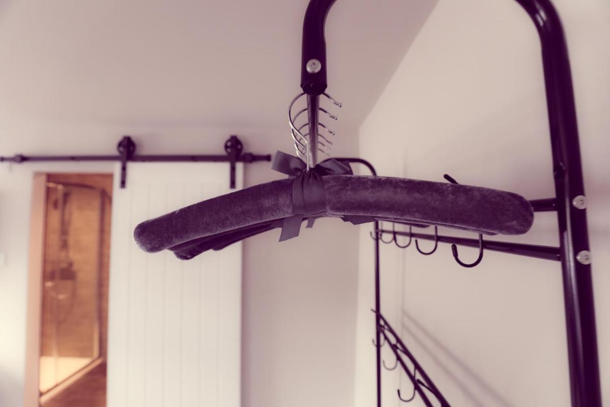 The Tavern at Hale - Housity