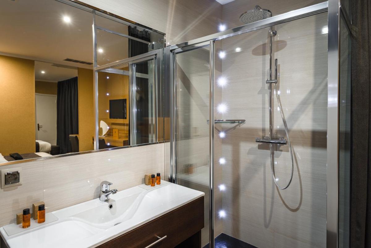 Salle de bains dans l'établissement Hotel Residence Europe & Spa