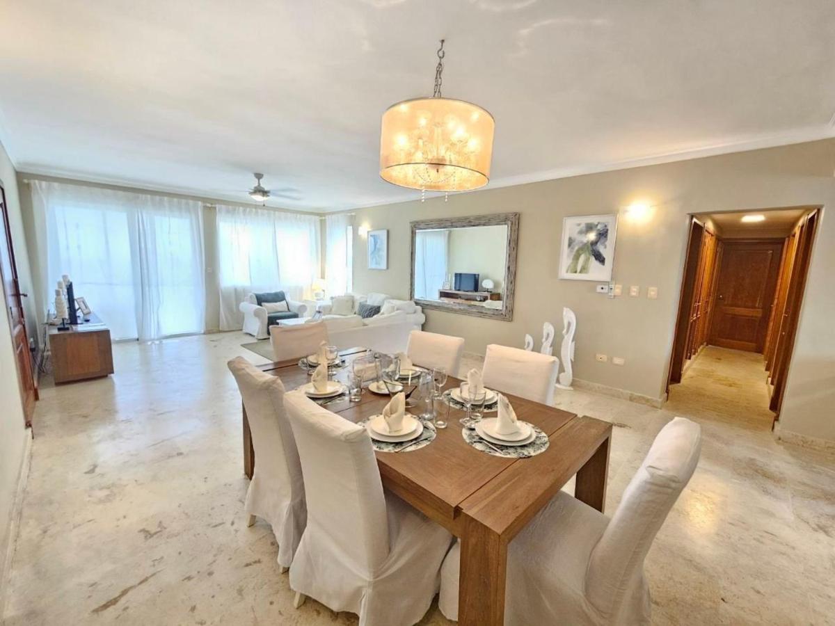 Playa Turquesa Beachfront Escape | 3BR | BBQ &Pool - Housity