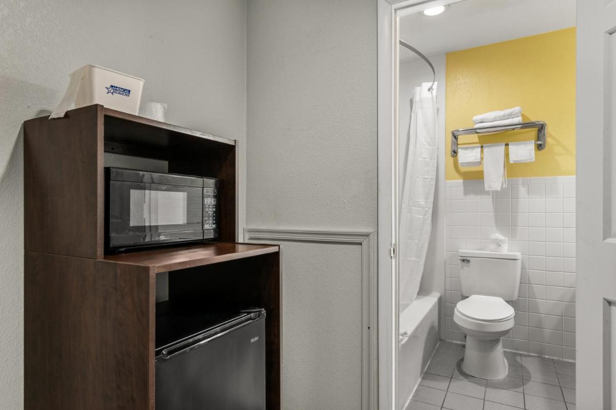 Americas Best Value Inn Carlisle - Housity
