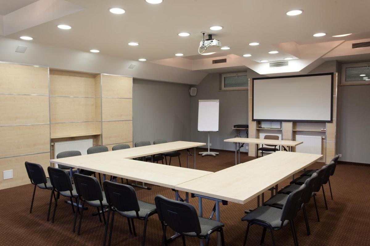 Hotel Trzy Światy Spa & Wellness Rajska WySpa - Housity