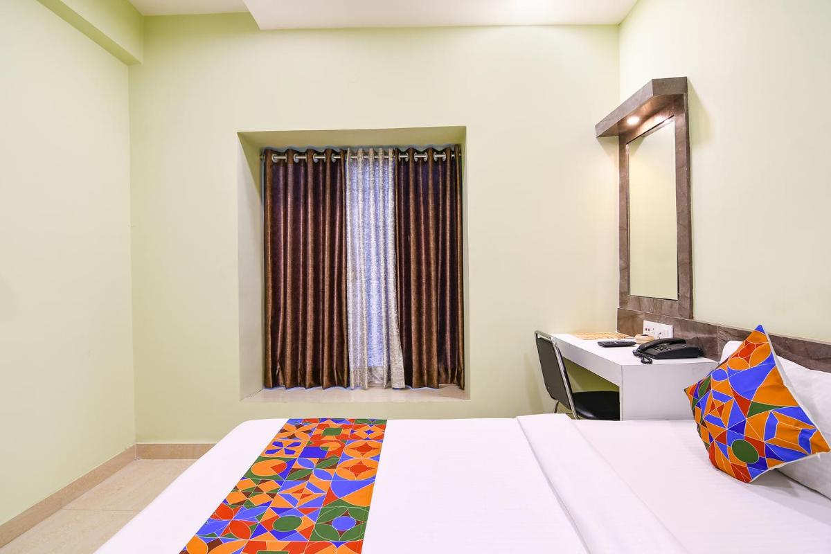 Hotel The Sunshine - Housity