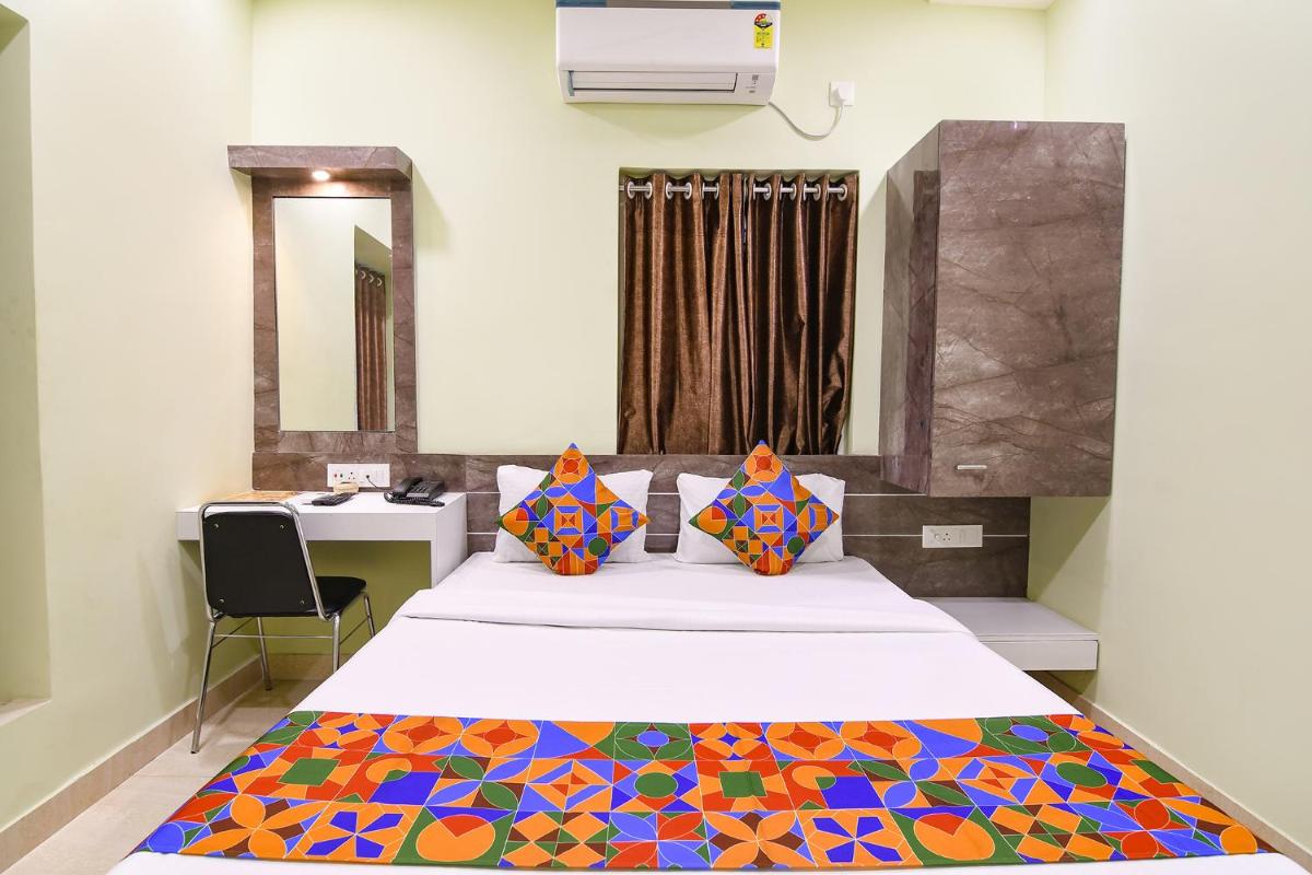 Hotel The Sunshine - Housity