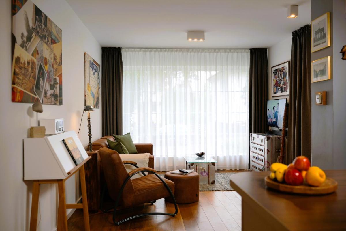 The Berlin Getaway / 80qm in Berlin's Historic Diplomatic Quarter - Housity