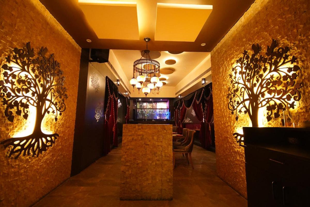 HOTEL ARYA - Housity