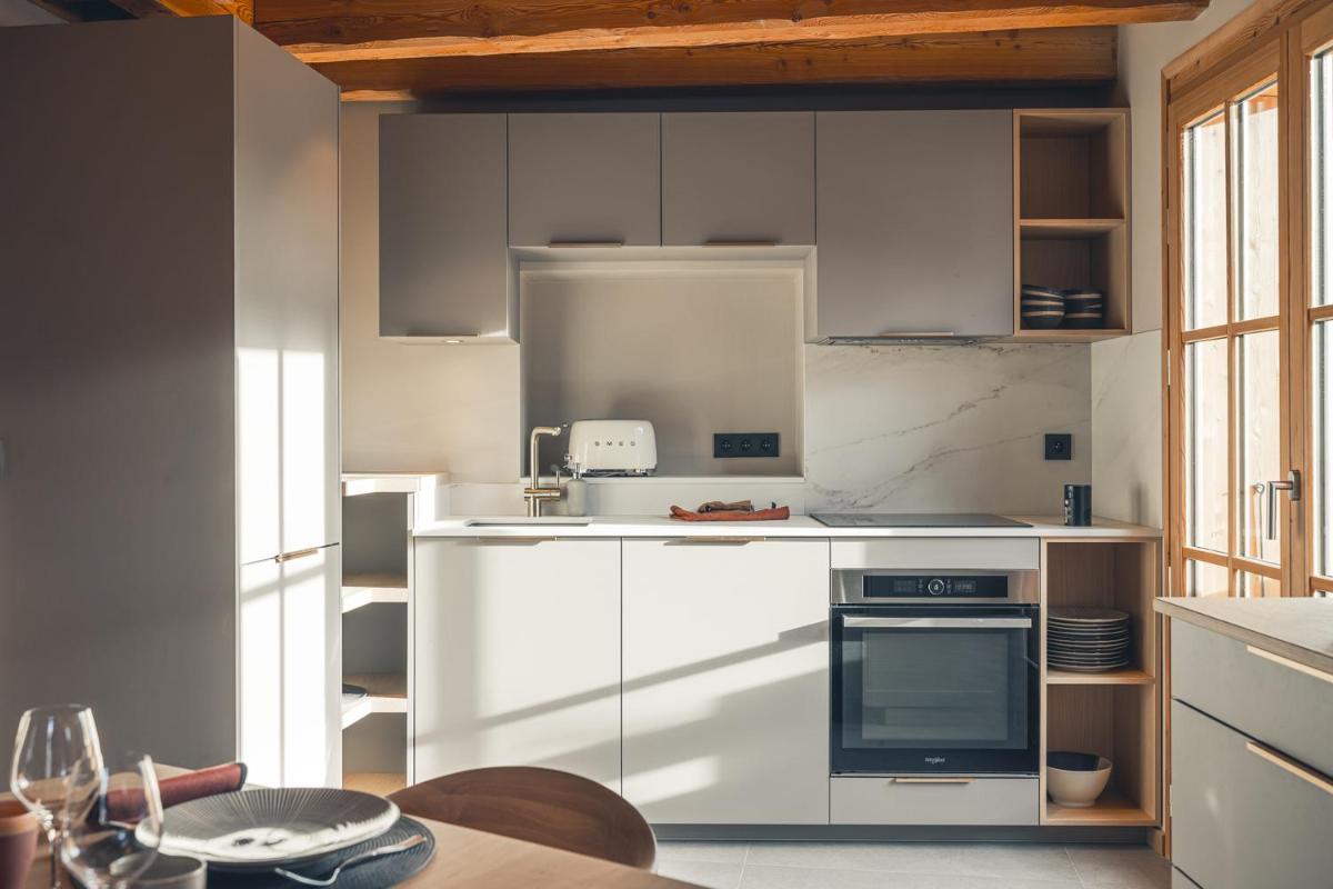 Cuisine ou kitchenette dans l'établissement Alliey & Spa Piscine Appart-hôtel Serre chevalier