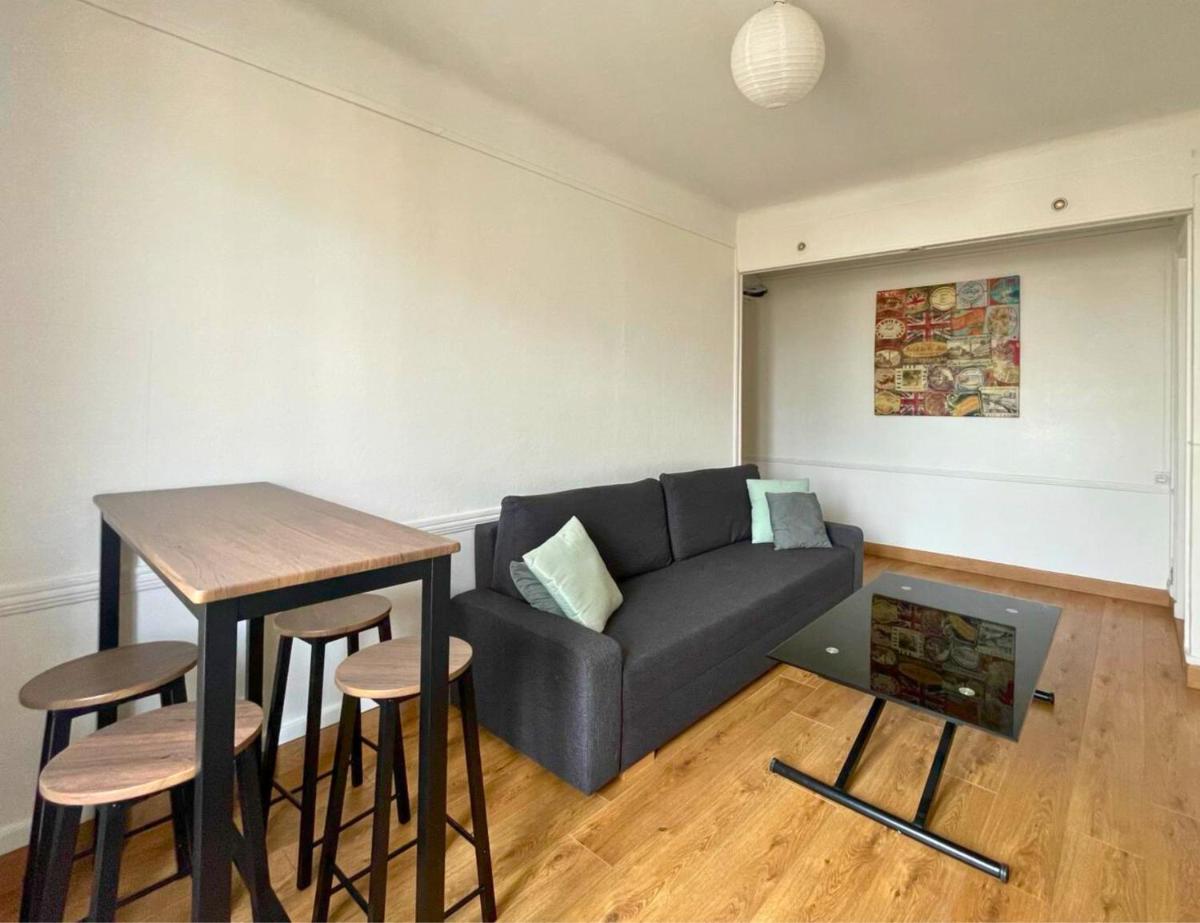 15 min from the Eiffel Tower - Charming apartment - Housity