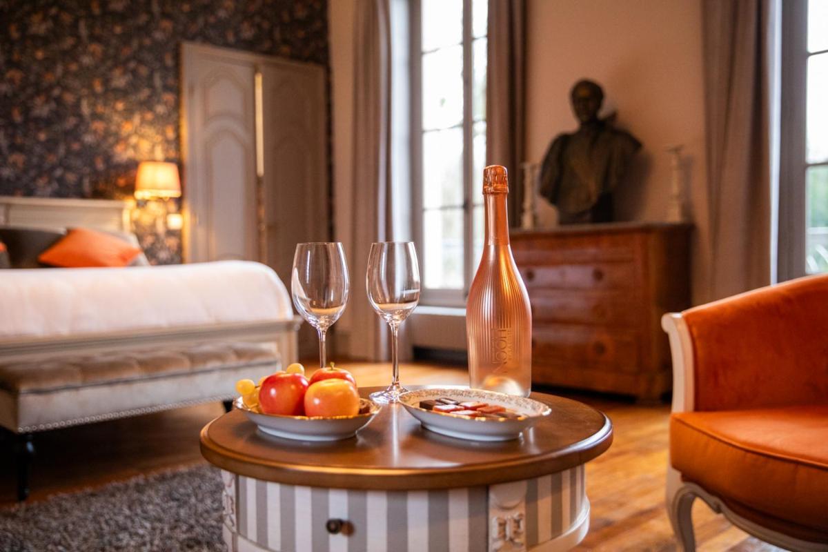 CHATEAU DE QUINCEY - Housity