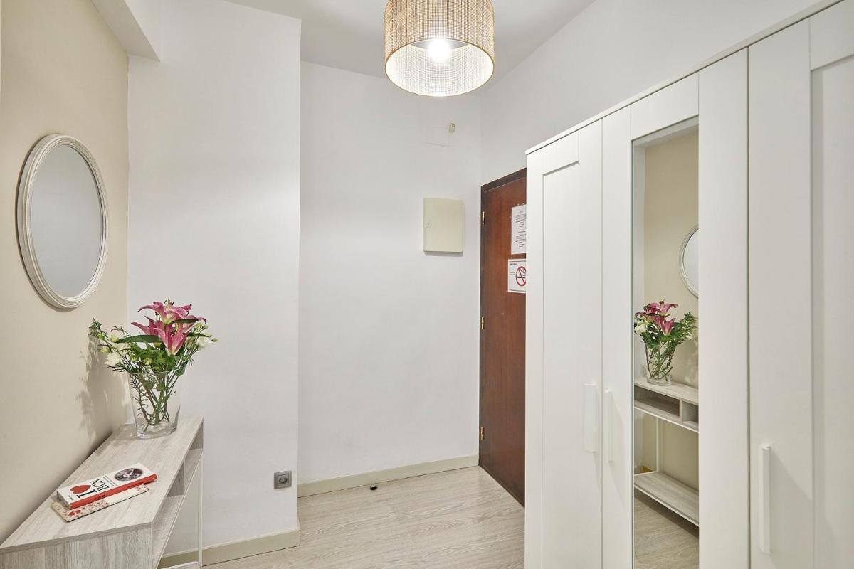 BBarcelona Modern Eixample Flat - Housity
