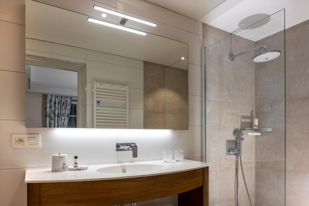 Salle de bains dans l'établissement Villa Cécile