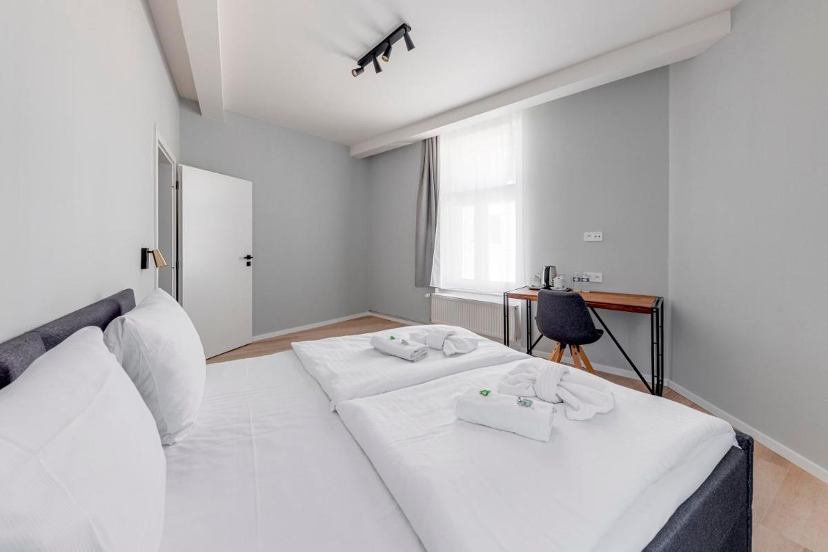 Koruna Hotel - Housity