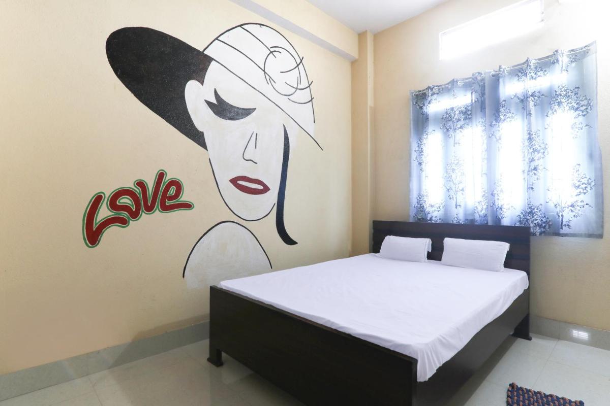 OYO Hotel OM Guest House - Housity