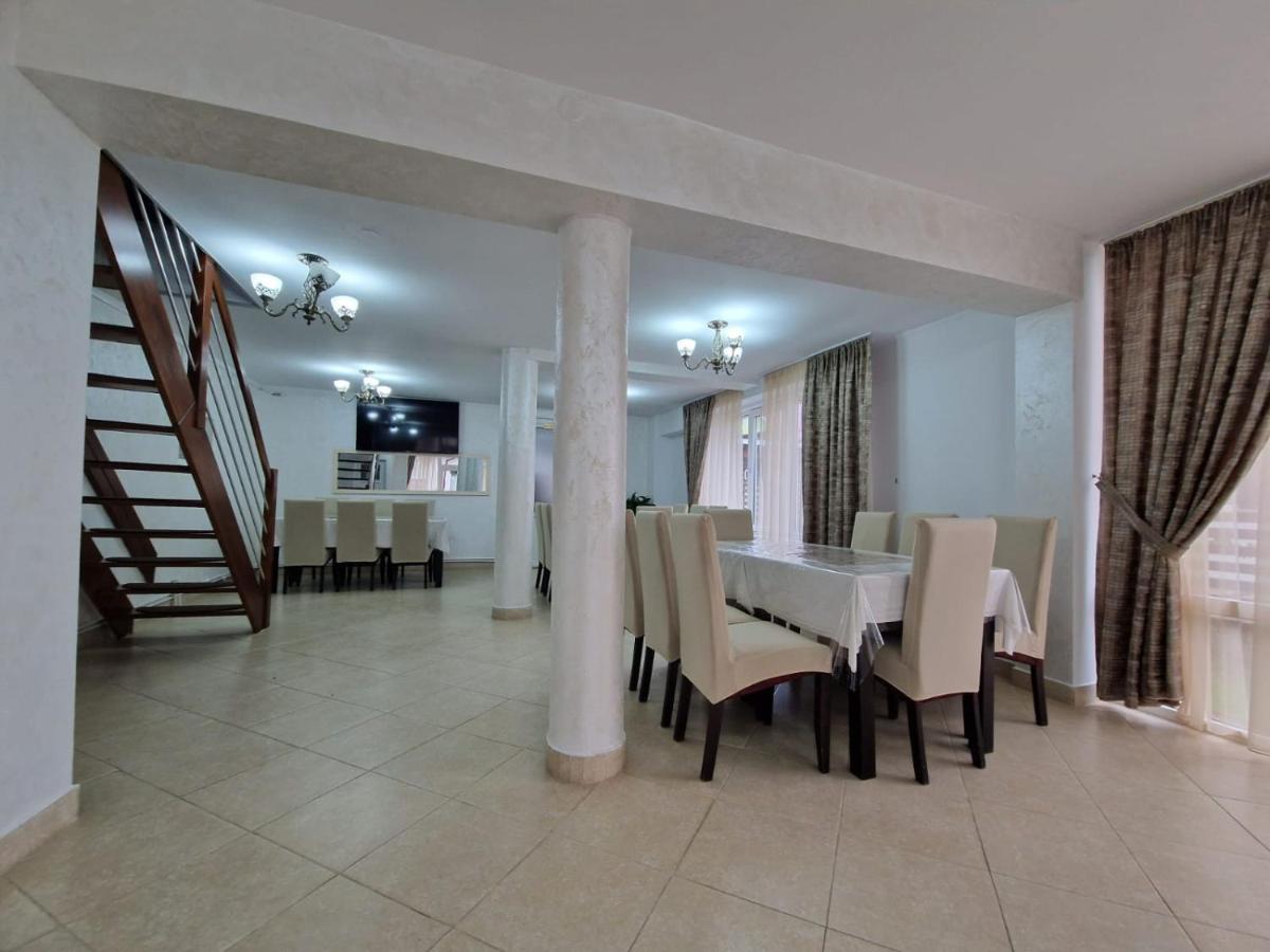Pensiunea Antonia - Housity