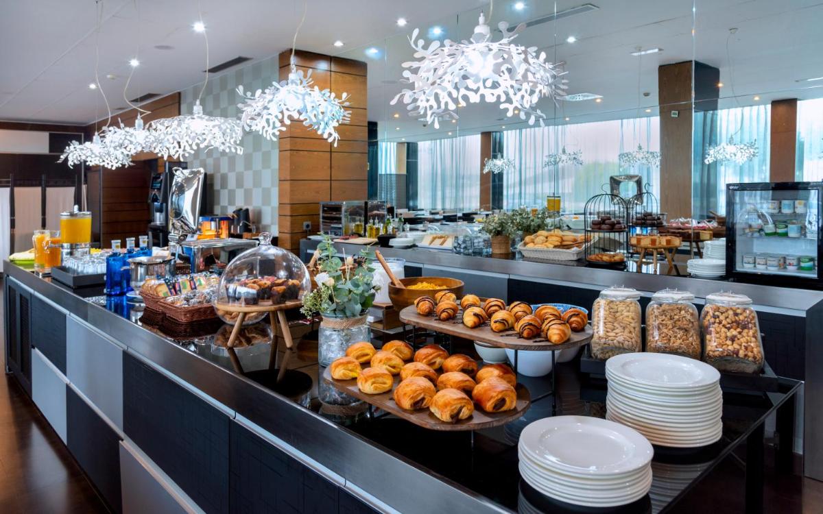 Hotel Ciudad de Móstoles - Housity