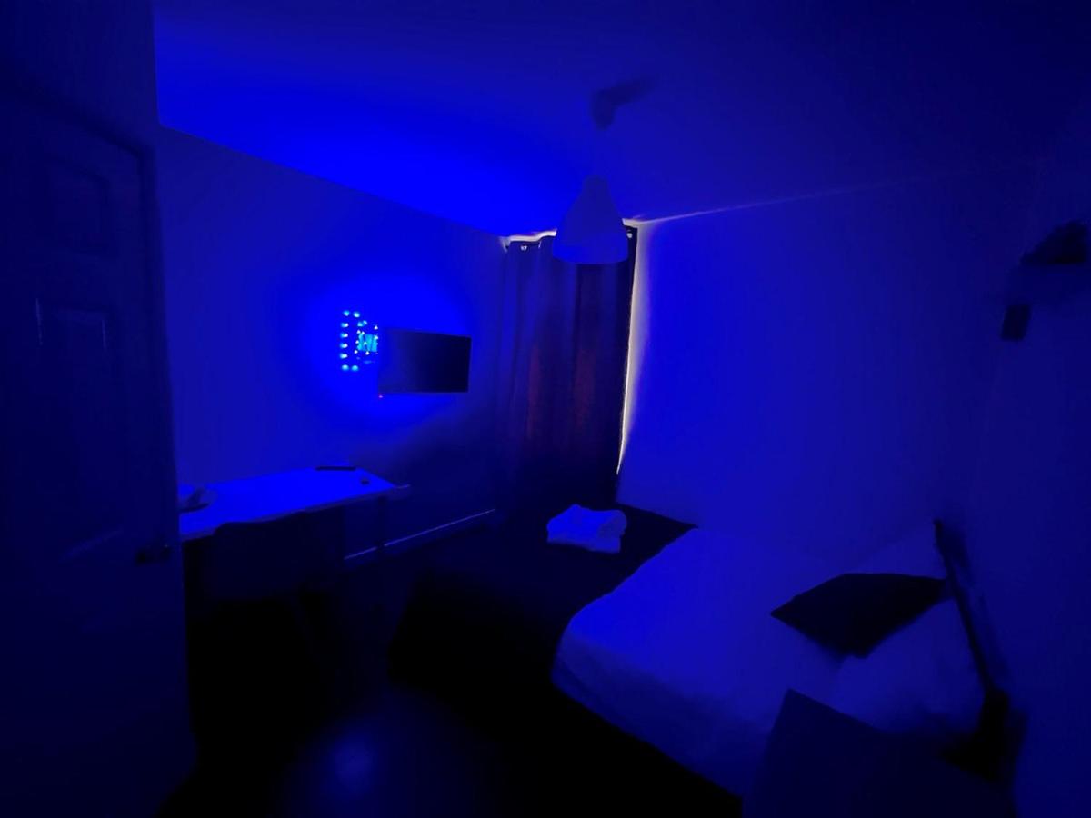 Deluxe Ensuite Double Room with Ensuite - Housity