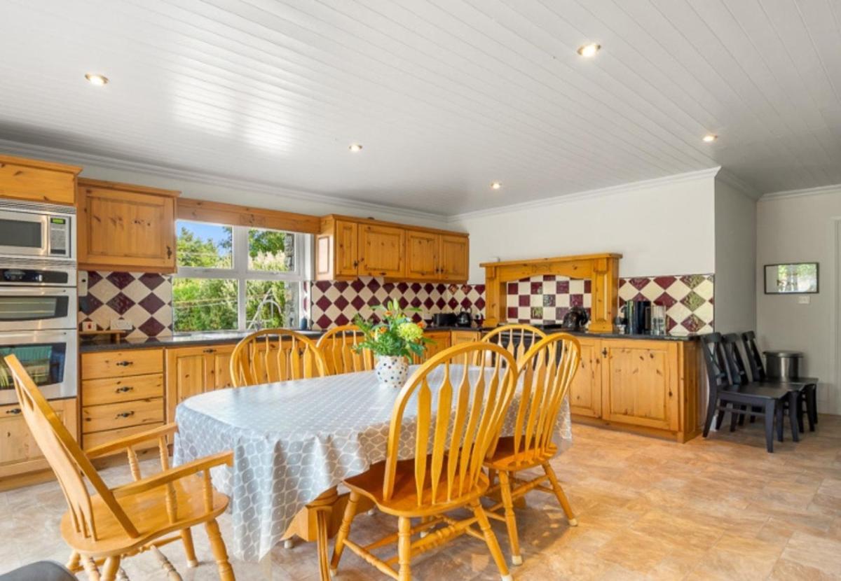 Sycamore Cottage - Housity