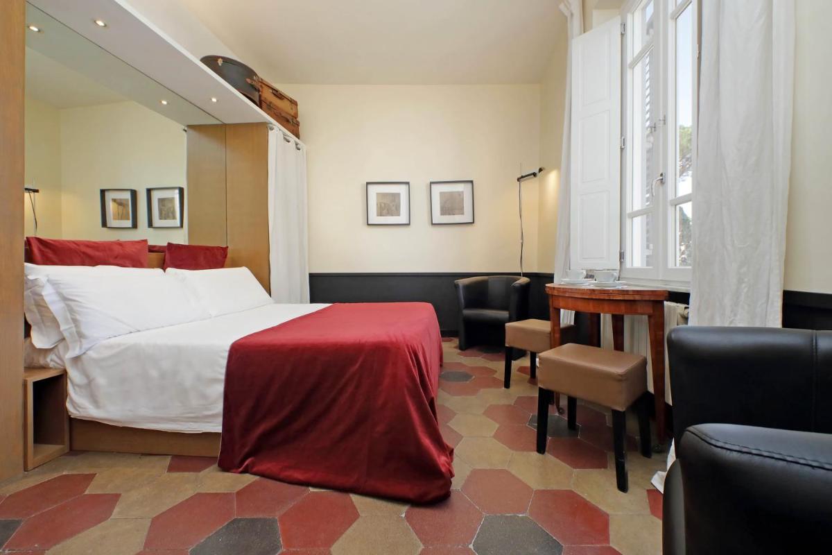 Michelangelo Charmsuite - Housity