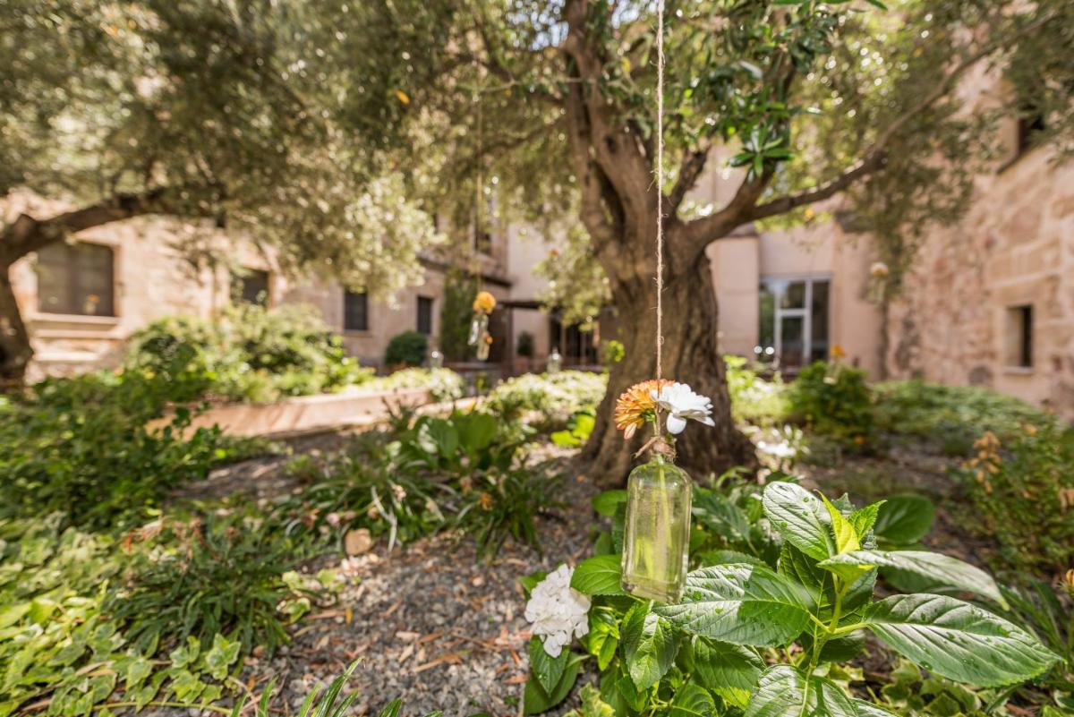 Jardín al aire libre en Hospes Palacio de San Esteban, a Member of Design Hotels