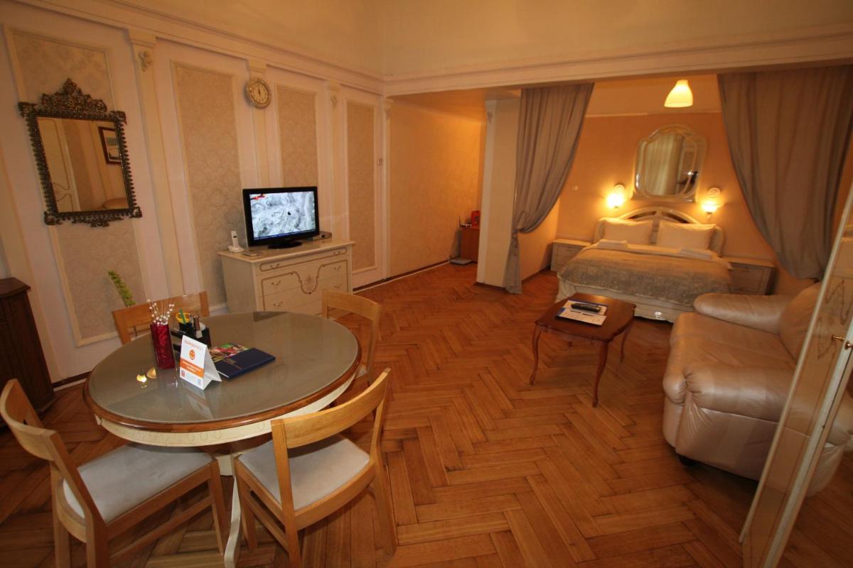 Tverskaya Street Apartments - Housity