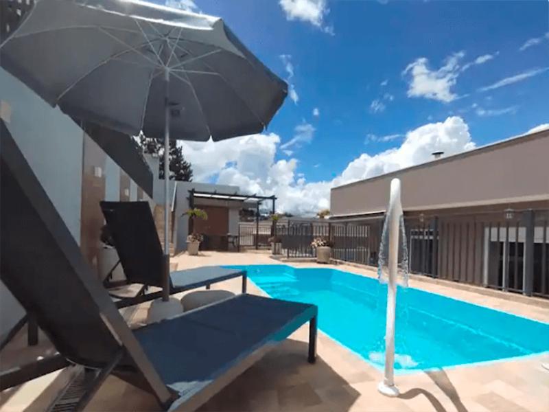 Linda Casa em São Roque com Piscina - Housity