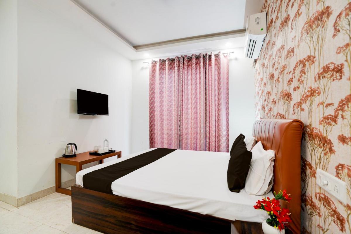Super Hotel O Flagship Alankrita Resort - Housity