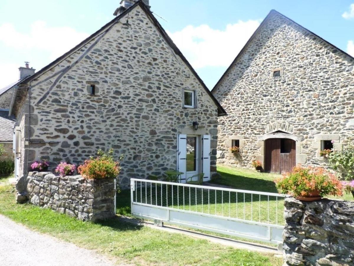 Gîte de France à Sarroux - St Julien 3 épis - Gîte de France 8 personnes MAE-0134 - Housity