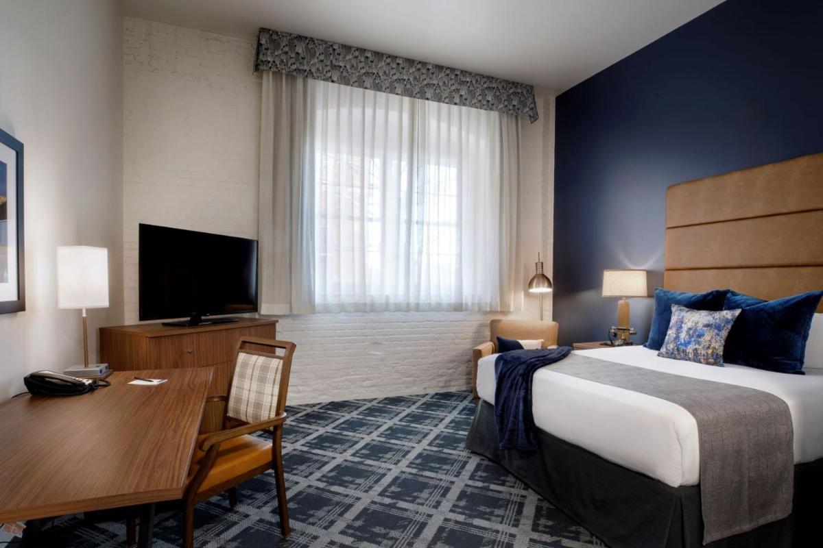 Hotel at Old Town - Housity