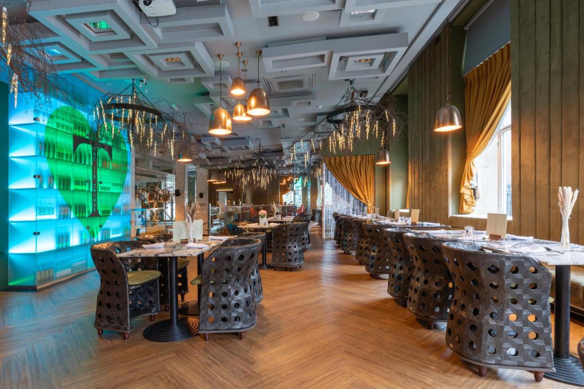 The Sir Thomas Hotel - Housity