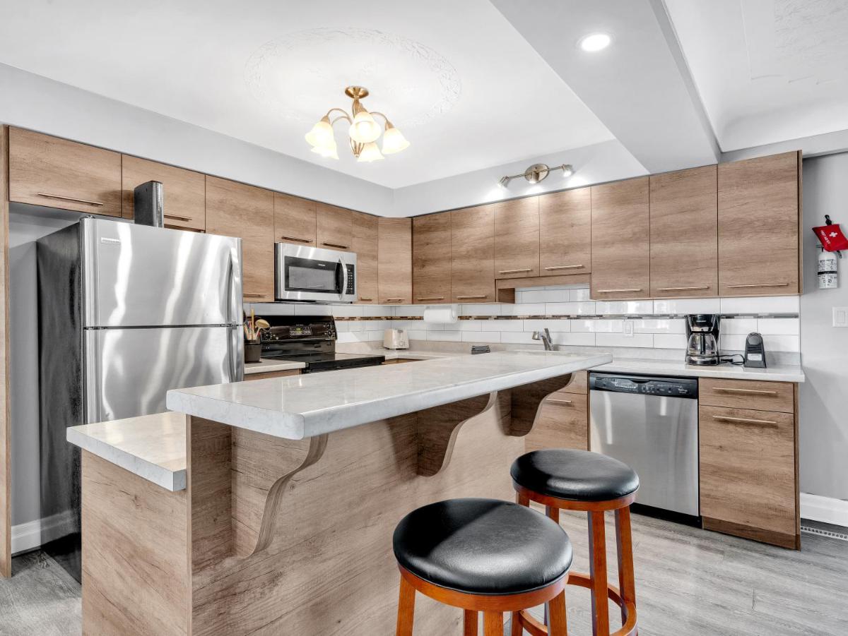 Park Bungalow #4 - Seacliff Beach Suites - Housity