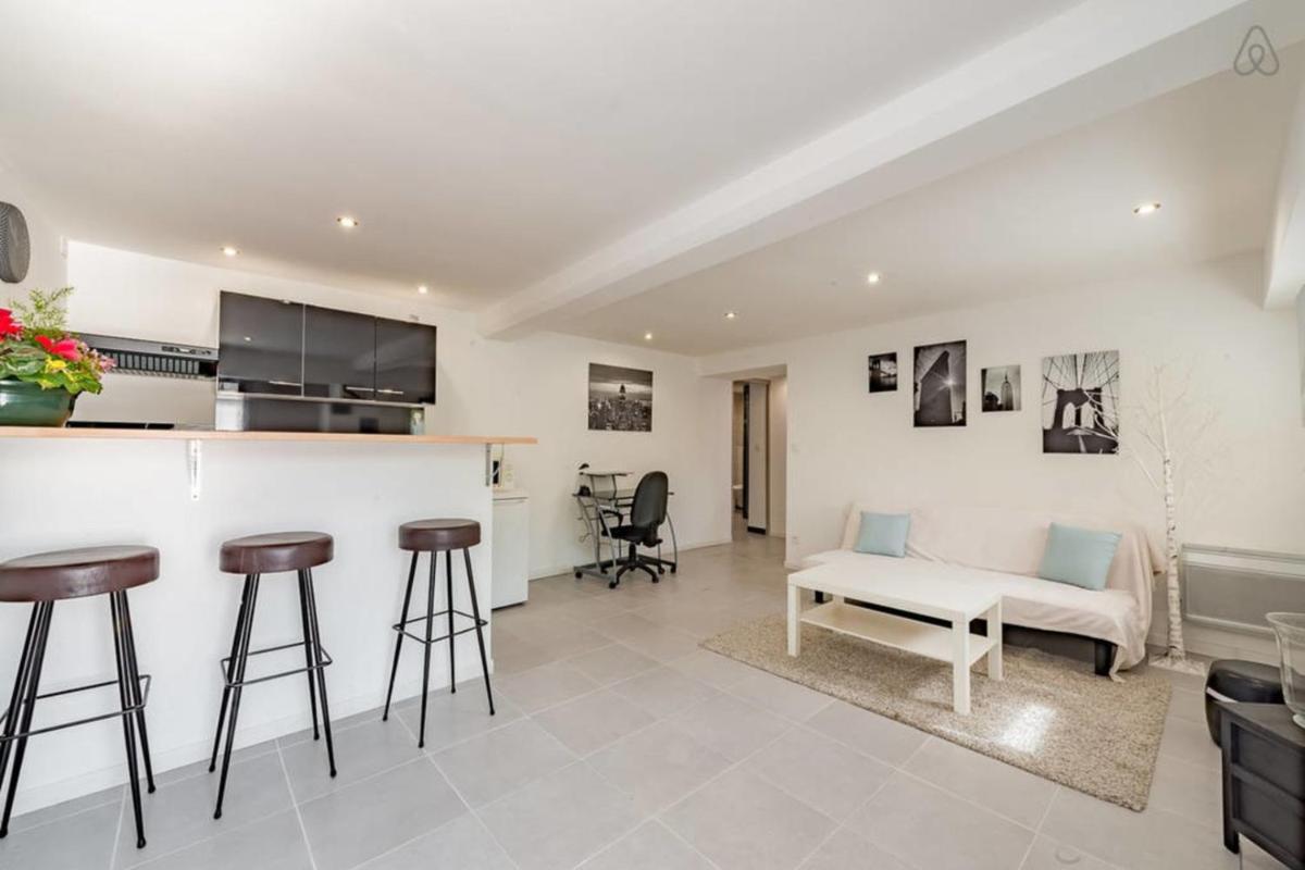 GuestReady - Modern and Spacious Flat near Vaise - Housity