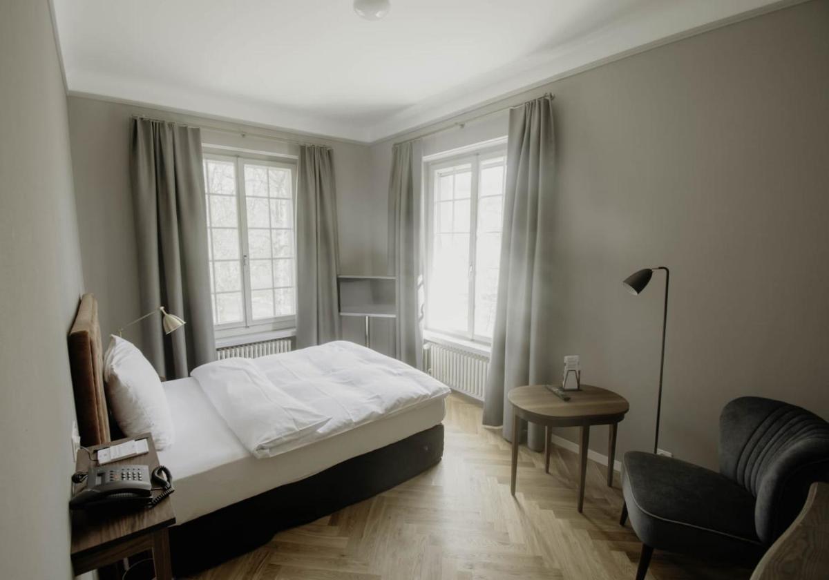Hotel Schloss Hünigen - Housity
