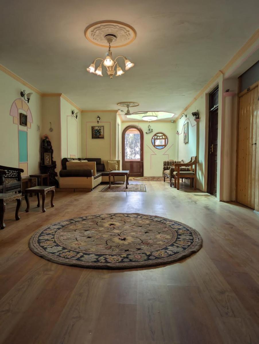 Lamzy parimahal. - Housity