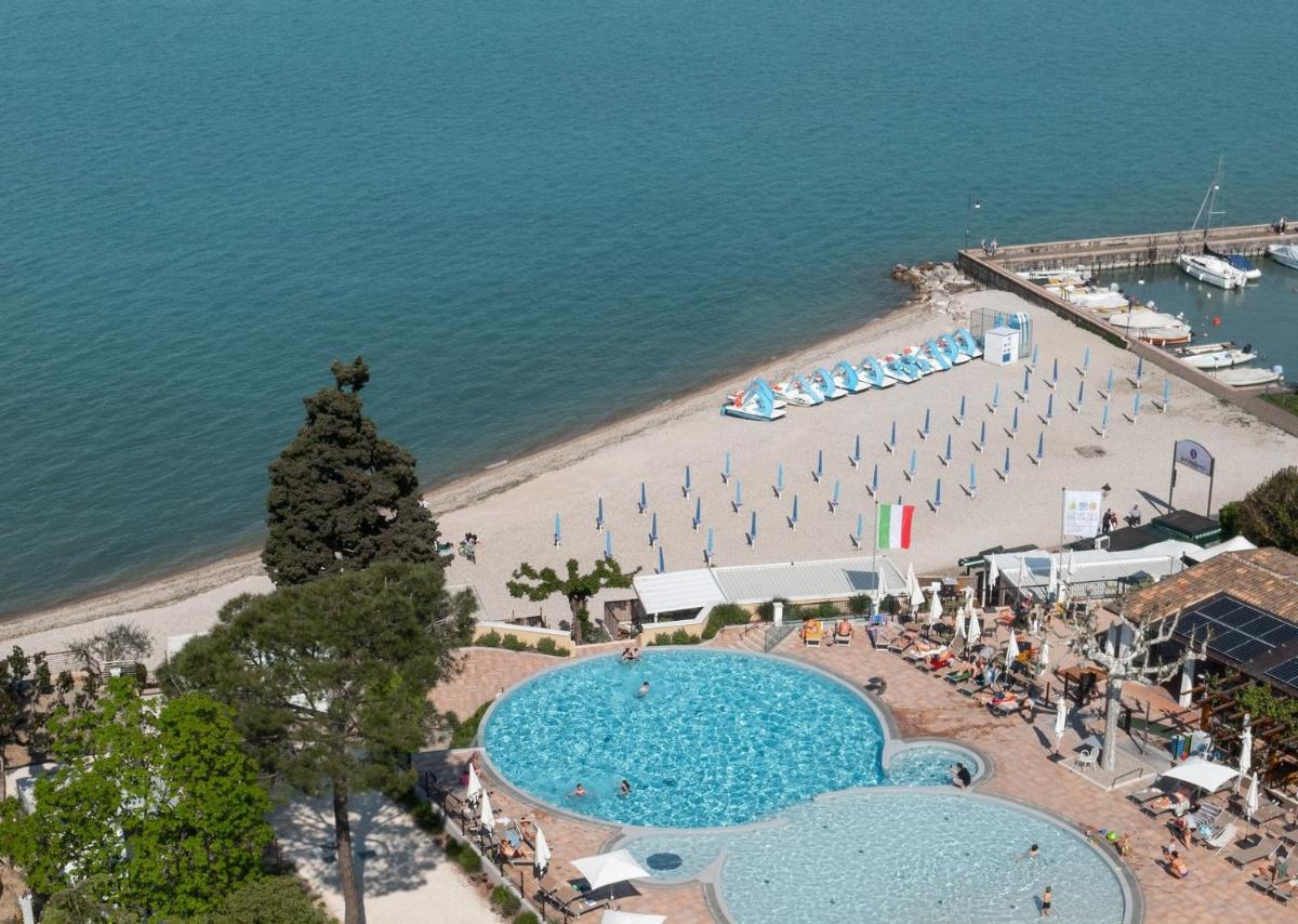 Camping Bergamini - Housity