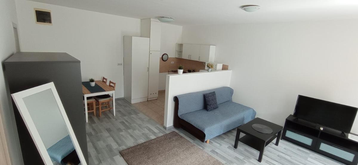 Suitetrails - Akacfa Holiday Apartments