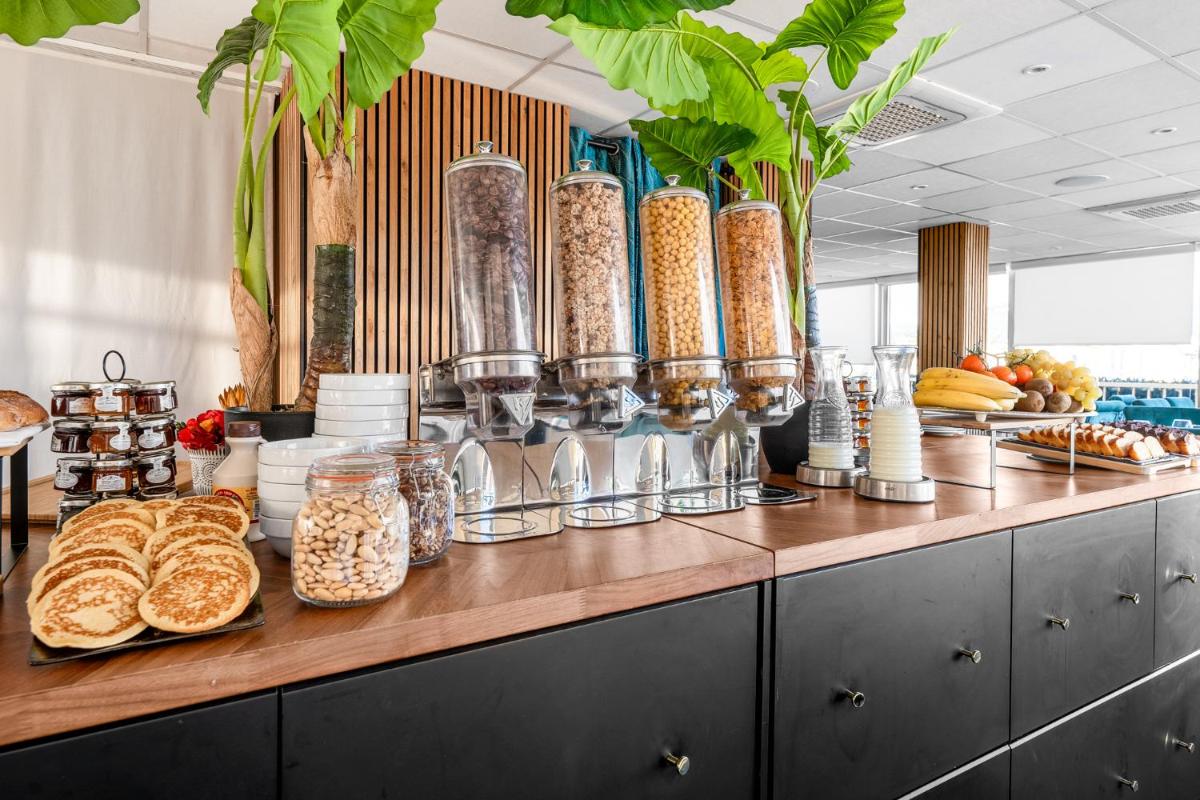 Nourriture dans l'hôtel ou à proximité