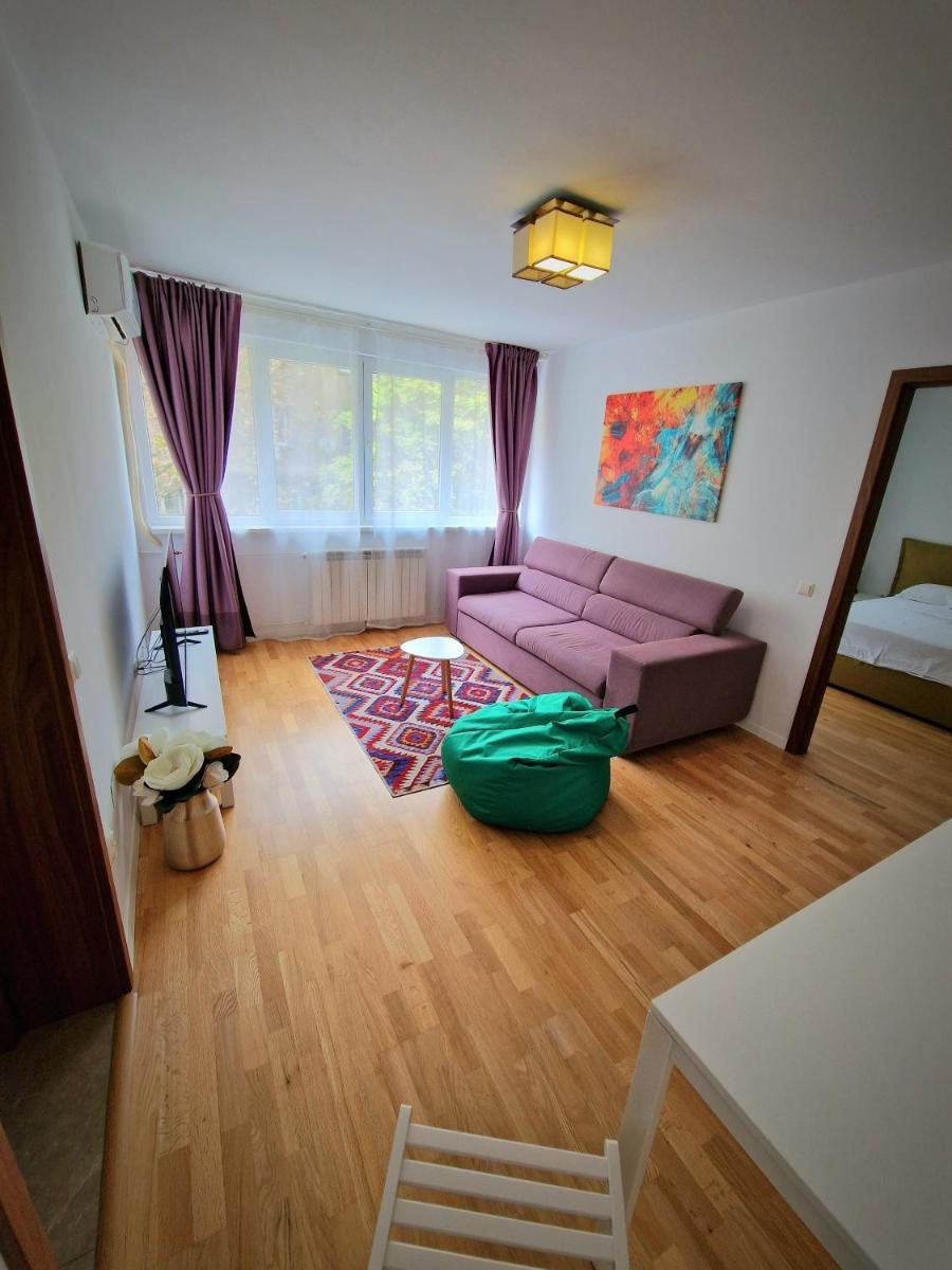 Suitetrails - Balcescu Downtown Oasis - Self Check in - Private Parking Nearby