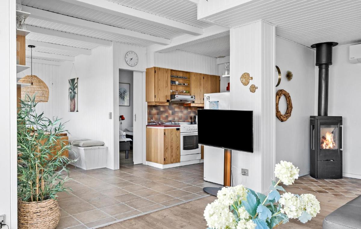 Beautiful Home In Gråsten With Wifi - Housity