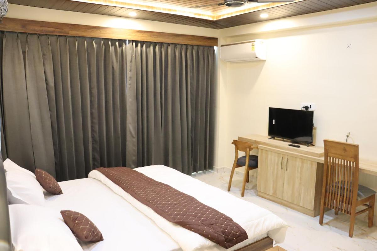 The GHUNGREES RESORT - Housity