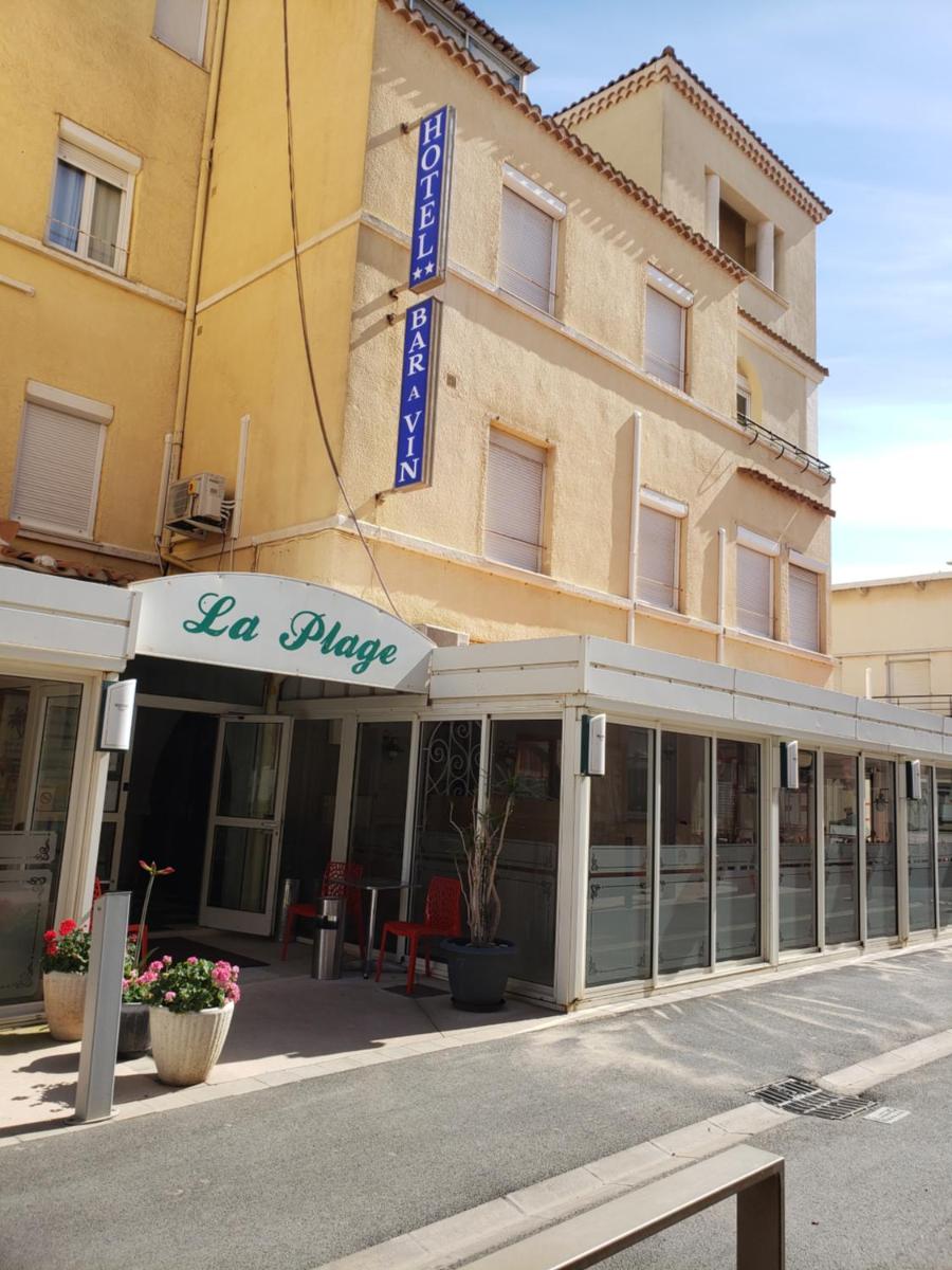 Hotel De La Plage - Housity
