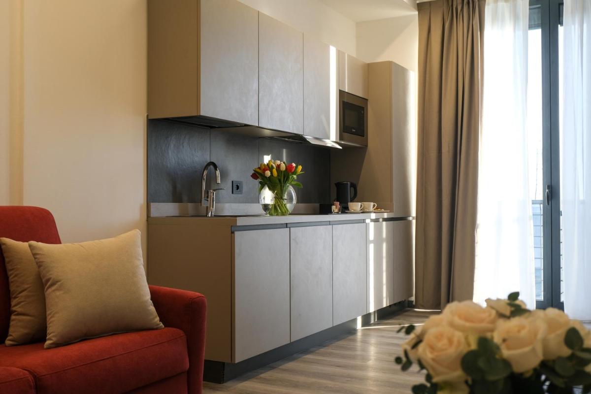 Emerald Green Residence - Housity