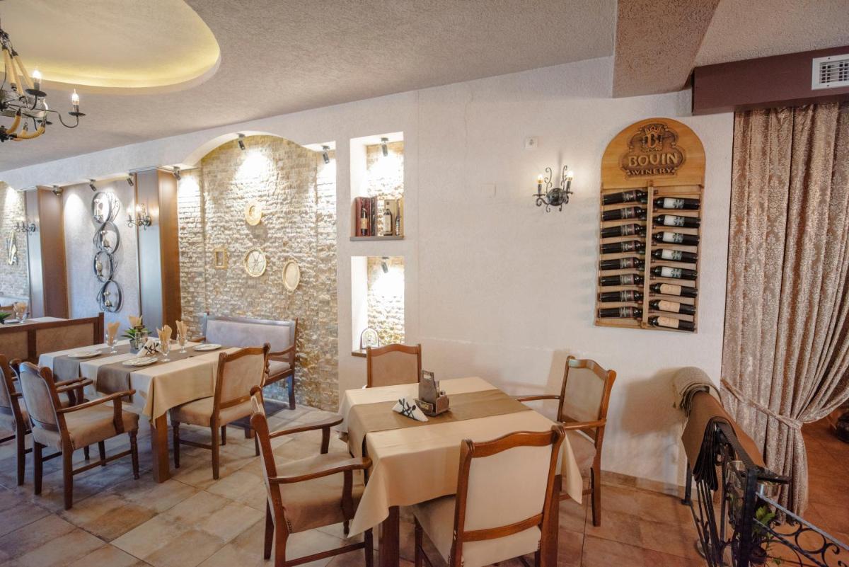 Hotel Kiko - Housity