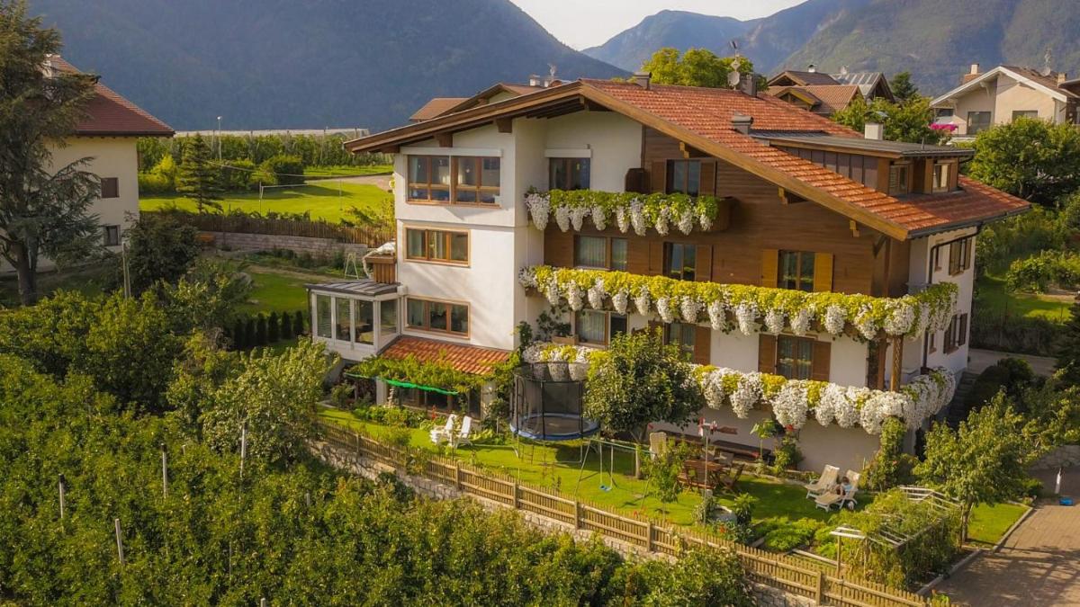 WEINBERG APARTMENTS & Brixen Südtirol Guest Pass - Housity