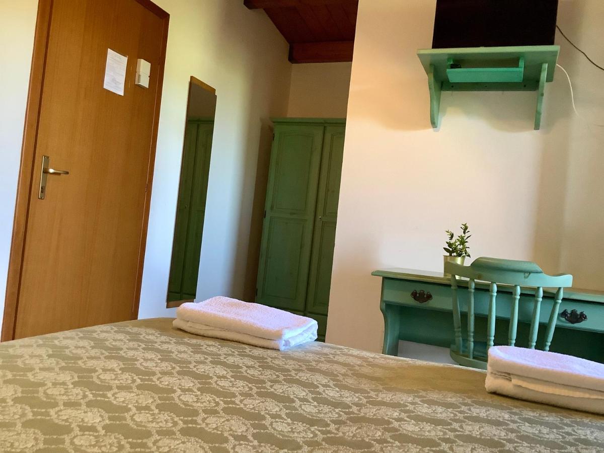 Hotel Golfo del Leone - Housity