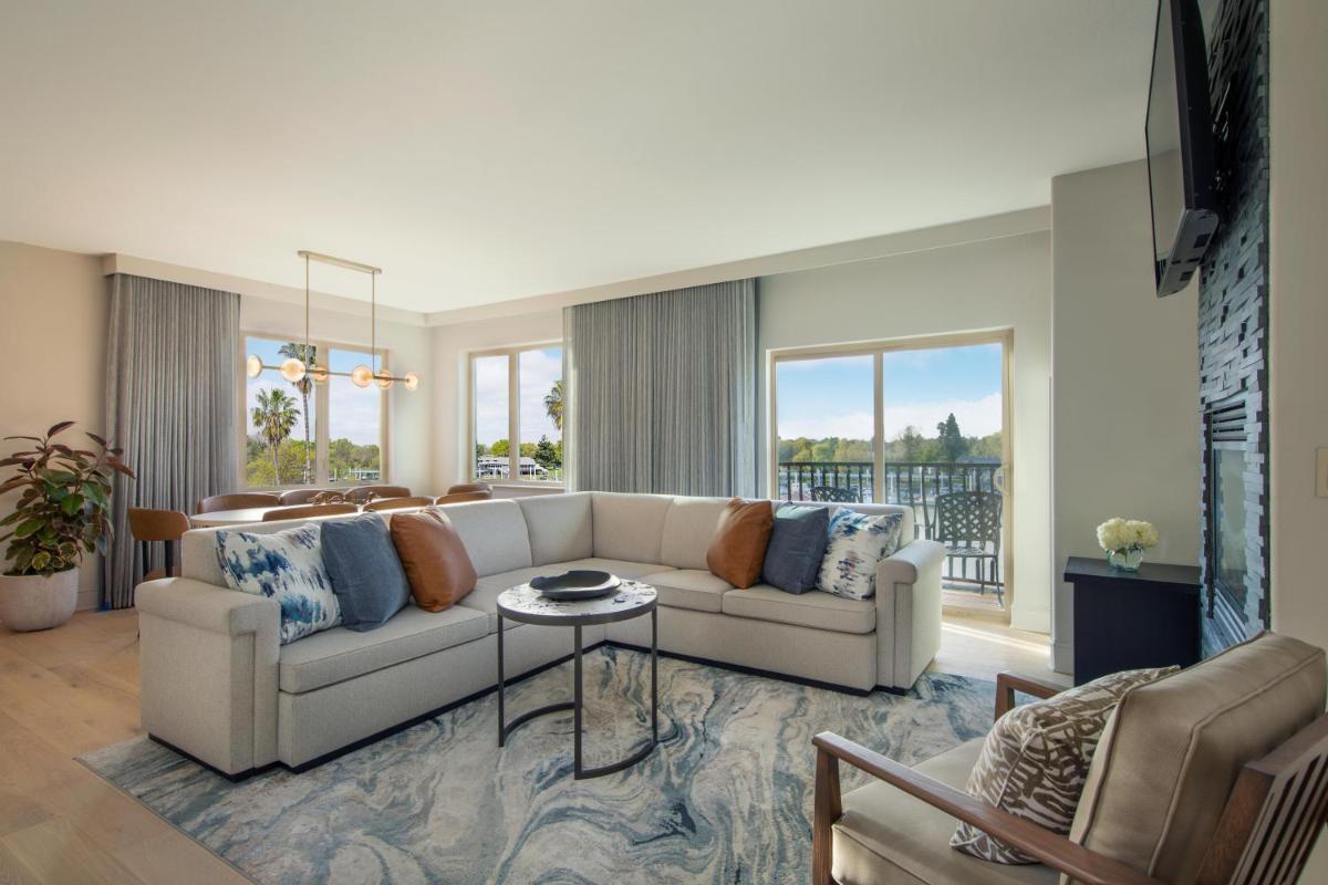 The Westin Sacramento Riverfront Hotel & Spa - Housity