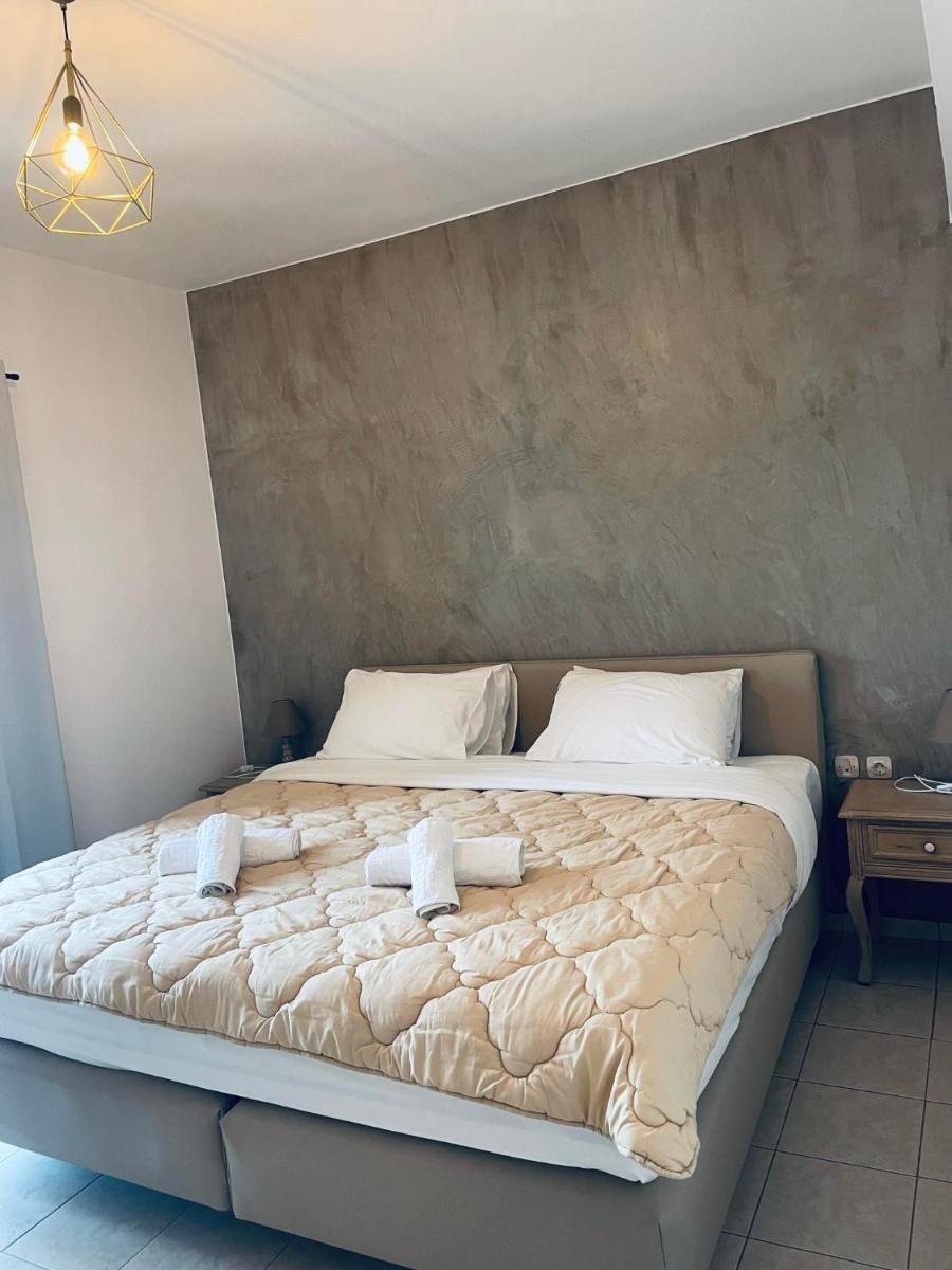 Grand House - Housity