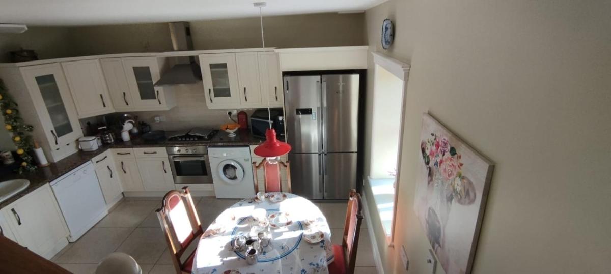 Mortara Cottage - Housity