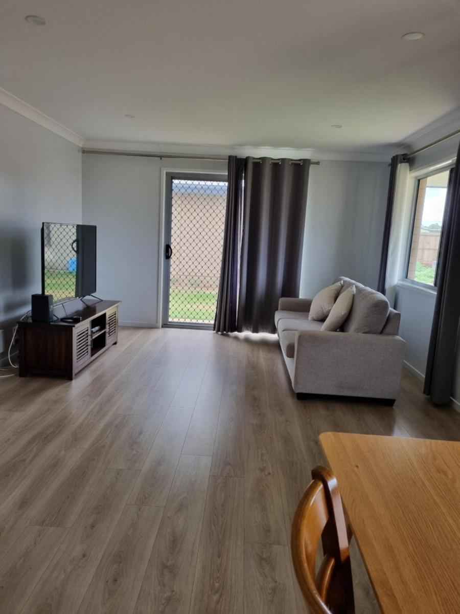 Markwell 2Bed 2Ensuite Villas Kingaroy - Housity
