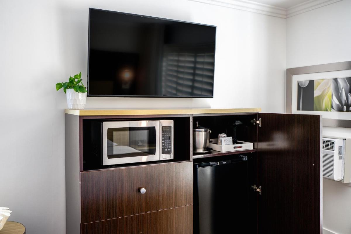 Little Inn By The Bay Newport Beach Hotel - Housity